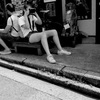 街角で