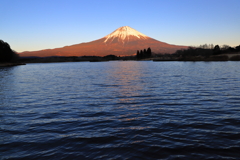ほんのり紅く